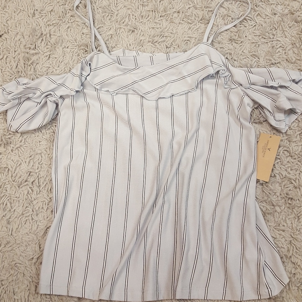BNWT American Eagle Cold Shoulder Top
